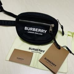 バーバリー　Burberry ナイロンボディバッグ　ブラック　鞄　ベルトバッグのサムネイル