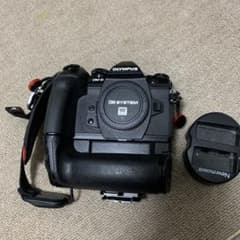 OLYMPUS OM-D E-M1 Mark II パワーグリップ付きのサムネイル