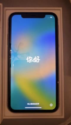 iPhone 11 ホワイト 128 GB docomoのサムネイル