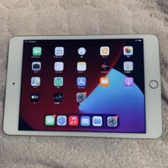 iPad mini4 ドコモ WiFi＋セルラー 64GB SIMフリーのサムネイル