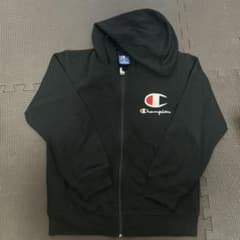 Champion 黒 ジップアップパーカー150のサムネイル