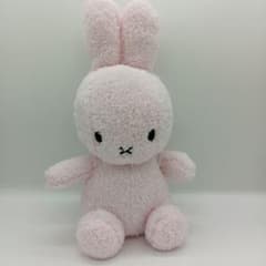 ミッフィー　ぬいぐるみのサムネイル