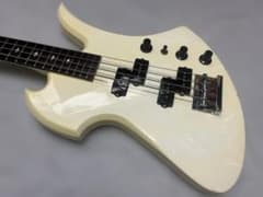 フェルナンデス製　モッキンバードベース　白　JAPAN VINTAGE　ケース付 フェルナンデス製 モッキンバードベース 白 JAPAN VINTAGE ケース付