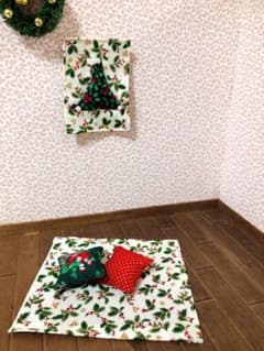 ドールハウス　ラグ、クッション、タペストリーのサムネイル