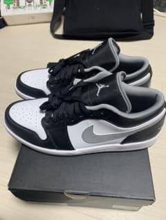 Jordan 1 Lowのサムネイル