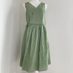 Vm ヴーム ノースリーブワンピース グリーン系 サンダル　リボン　調節可能