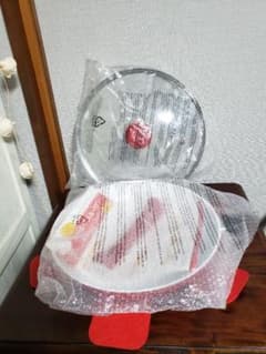 未使用＊セラフィットフライパン　蓋付き直径28㎝＊のサムネイル