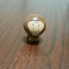 リサラーソン　ライオンガチャのサムネイル