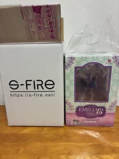 에스파이어 리제로 에밀리아 피규어 S-FIRE