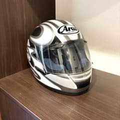 Arai フルフェイス ヘルメットのサムネイル