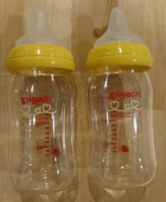 ピジョン 母乳実感 ガラス 160mlのサムネイル