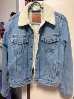 m*9様 Levi's ボア デニムジャケット Mサイズのサムネイル