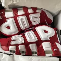 supremeモアテンのサムネイル