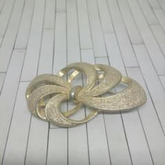 イミテーションアクセサリー ブローチ【送料込み】新古品 長期保存品 SALE！！のサムネイル
