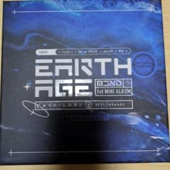 美品MCND　ファーストミニアルバム　シール　カード等