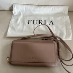 美品☆FURLA ピンク　ウォレットショルダーのサムネイル