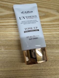 d'Alba UVエッセンス ウォーターフル トーンアップ サンクリーム