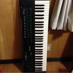 専用出品YAMAHA V2 シンセサイザーのサムネイル