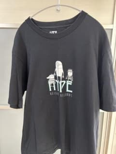 UT 米津玄師　黒 Tシャツ Lサイズのサムネイル