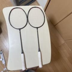 バドミントンラケットのサムネイル