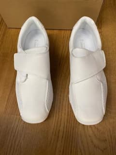医療用スニーカーのサムネイル