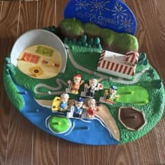 非売品】KFC カーネルフィギュア 2001 ディスプレイ台 カーネルサンダ