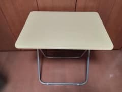 送料込 折りたたみテーブル クリーム色のサムネイル