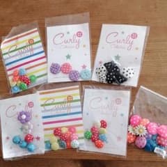カーリーコレクション☆ボタンいろいろ☆のサムネイル