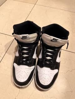 NIKE DUNK HIGH RETRO “BLACK AND WHITE”のサムネイル