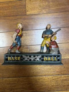 ヴィンテージ BASE BALL 鋳鉄製可動式 レトロ 野球 フィギュア 貯金箱のサムネイル