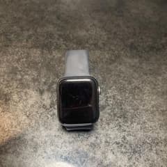 Apple Watch SE ブラック 箱つきジャンク品のサムネイル
