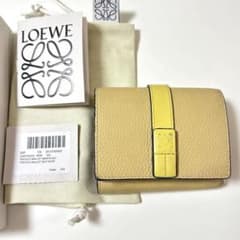 LOEWE バーティカルウォレット バター/ペールレモンカラー