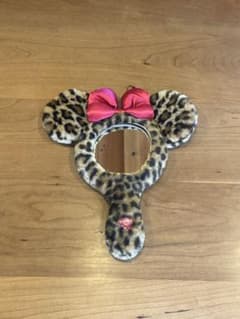 ミニーのヒョウ柄の鏡ストラップのサムネイル