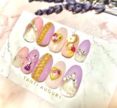 大人気♡デザインネイルのサムネイル