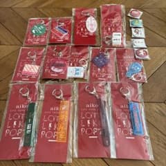 aiko LIVE TOUR 2021 キーホルダー 9個セット aiko LIVE TOUR 2021 キーホルダー 13個セット - メルカリ