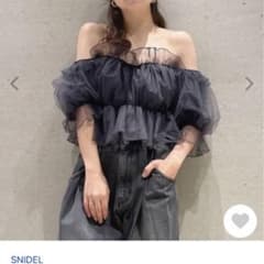 SNIDEL ボリュームギャザーフリルオフショルブラウスのサムネイル