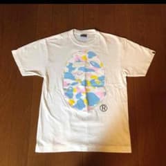 APE  カモ柄Tシャツのサムネイル