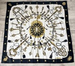 HERMES エルメス スカーフ カレ90 LES CLES 鍵柄 シルク 希少 - メルカリ