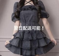 pium デニムワンピース ティアードフリルミニワンピース - メルカリ
