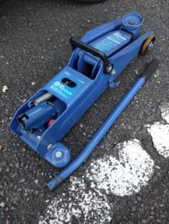 CAINZ 2t油圧フロアジャッキ FJ-5320のサムネイル