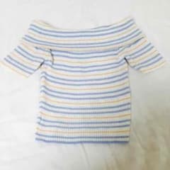 titty&Co. オフショルトップスのサムネイル