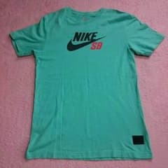 ナイキ Tシャツ ティファニーのサムネイル
