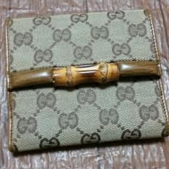 GUCCIの折り財布♥お安くします　値段交渉OKのサムネイル