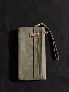 長財布 ストラップ付き オリーブグリーンのサムネイル