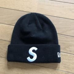 シュプリーム のニット帽のサムネイル