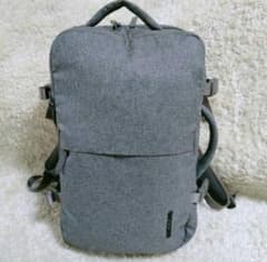【波乗りジョニーさん専用】 ✳️Incase リュックのサムネイル