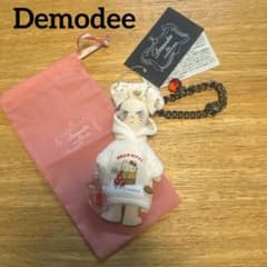 完売品 タグ付き未使用】Demodeeデモデ チャーム キティちゃん