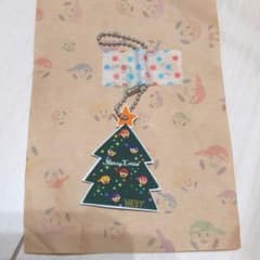 ハンドメイドキーホルダーのサムネイル