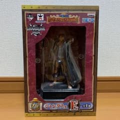 ワンピース 一番くじ フィギュア　シャンクスフィギュアのサムネイル