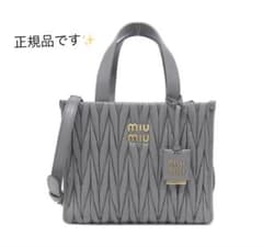 正規品】値下げ交渉可 MIUMIU ミュウミュウ マテラッセレザー - メルカリ
